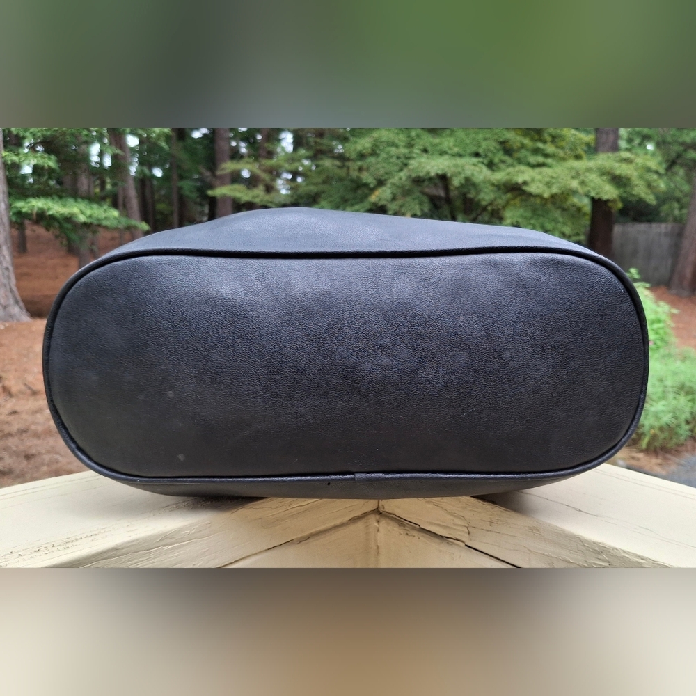 Black Leather Tote Bag - Picture 7 of 16